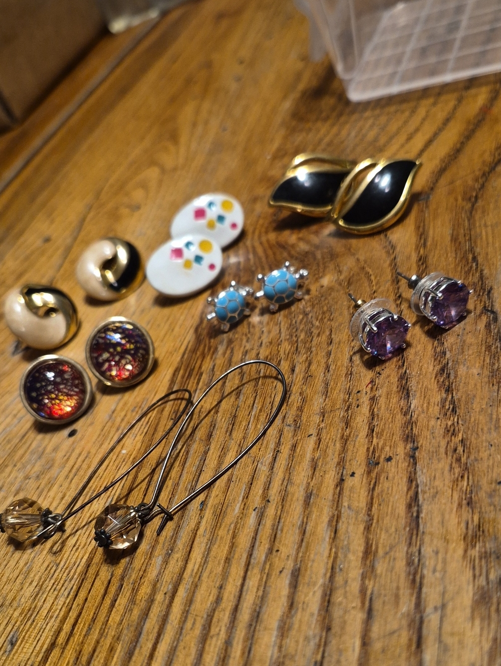 Joan Rivers and assorted earring lot